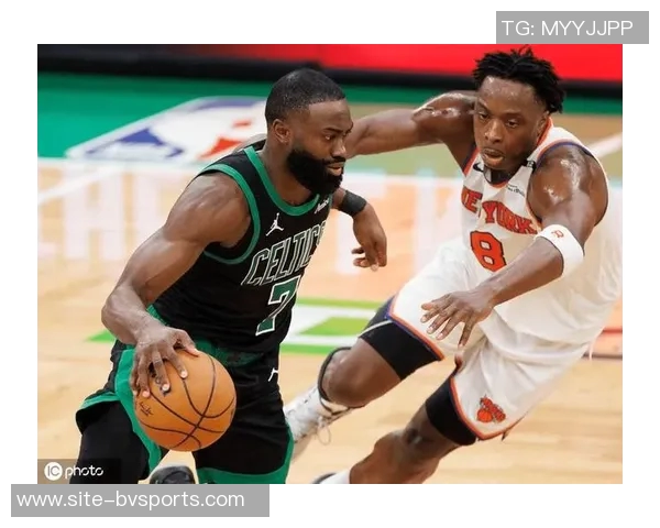 杰伦布朗谈球队成长阶段表示将全力支持队友减轻压力