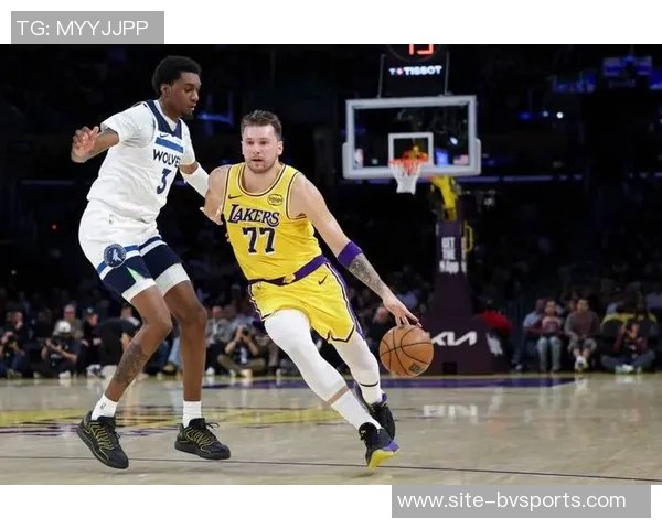 湖记:东契奇与里夫斯搭档无詹阵容下DFS表现天差地别的深度分析 湖记:东契奇与里夫斯搭档无詹阵容下DFS表现天差地别的深度分析