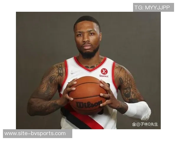 斯普利特强调老将利拉德与霍勒迪在更衣室的重要性及其受欢迎程度