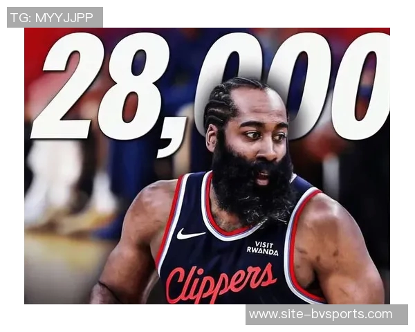 哈登首节表现抢眼送出8助攻3分3篮板助力球队攻防转换